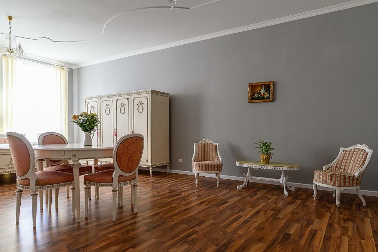 Penzion Florian Telc Otel Oda fotoğraf